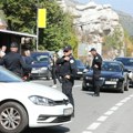 Napadač nožem napao dve žene: Drama u Pljevljima: Policija blokirala ulicu