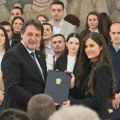 Gašić 161 pripadniku MUP-a uručio rešenje za stalni radni odnos
