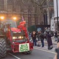 I njima dogorelo u Britaniji dosad najveći protest poljoprivrednika (video)