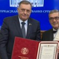 Dodik odlikovao Srđu Trifkovića: Profesor saopštio sjajne vesti za srpski narod (video)