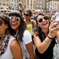 Turisti poludeli za ovim evropskim gradom! Luksuzna odeća po niskim cenama, a mogu da se kupaju i u termalnim vodama