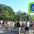 ССП: Грађани који су добили пријаве због кретања коловозом да зову Вучића за сведока одбране