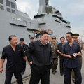Kim Džong Un pokazao svetu razarač opremljen nuklearnim raketama: "On će kažnjavati neprijateljske provokacije"