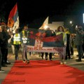 Kolona studenata pošla pešice iz Beograda za Novi Sad