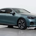 Produženi Mercedes C klase (za Kinu)