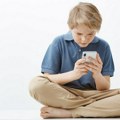 Moj ceo život je u telefonu! Ispovest italijanskog dečaka (14) koji se leči od zavisnosti od interneta