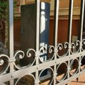 Roditelji: Direktor Jovine dozvolio skrnavljenje zdanja gimnazije