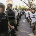 Više desetina demonstranata povređeno na protestima protiv reformi u Buenos Ajresu