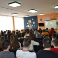Deca uči o prošlosti: Predavanja o genocidu i značaju istorije održana u školama Sremske Mitrovice