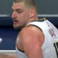 Denver posle preokreta pobedio Dalas, Jokić zabeležio 19 poena i 18 skokova (video)