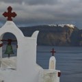 Santorini se od jutros zatresao dva puta! Razlika između zemljotresa 20 minuta, meštani strahuju od većeg užasa (Foto)