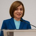 Analiză: Rusia a pus tunurile războiului hibrid pe Moldova