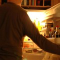Mala rupica u frižideru je razlog zašto vam hrana propada i računi skaču: Malo ko zna za ovu caku a sprečiće nepotrebne…