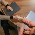 Pet stvari koje nikako ne treba da se nađu u vašem cv-ju