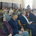 Zbog uvreda gradonačelnika i SNS odbornika opozicija napustila sednicu