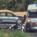 (Foto) Teška nesreća kod Čačka, osoba leži bez svesti? Hitna na licu mesta, obustavljen saobraćaj