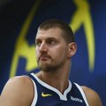 VIDEO Jokić se našao u nesvakidašnjoj ulozi, pa progovorio o tome: Zbog ovoga su svi shvatili kakav je košarkaški genije