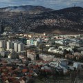 Noj na ulicama Gračanice u Bosni