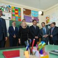 Prvi dan škole u pametnim učionicama: Huawei i Telekom Srbija donirali 150 IdeaHub tabli osnovcima širom Srbije