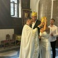 Venčali se Maja i Alen Hadrović, a odmah i krstili ćerkicu! Ove fotke će vam ulepšati dan, predivni su, pucaju od sreće