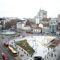 Bacao cigle na automobile po Slaviji?! Muškarac pravio haos po centru Beograda pa nasrnuo i na policiju