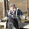 "Ako nije kako ona hoće bolan, gotovo je": Nedo (90) je najstariji pastir u regionu: Svojom izjavom o ženama i današnjim…