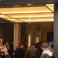 Navijači napravili haos ispred hotela Orlova! Fudbaleri Srbije imaju moćan doček