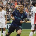 Interov hod po žici se isplatio, Urava pala u nadoknadi vremena