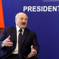 Lukašenko najavio da će pozvati vladu na odgovornost zbog cena: "Narod hoće fer uslove, ne muzejske eksponate na rafovima…