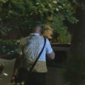 U jednoj ruci pištolj, u drugoj - cigareta: Policija sme da upotrebi vatreno oružje kad je to nužno, a da li je to bio slučaj…