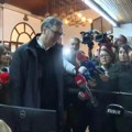 Predsednik stiže na šalter za legalizaciju: Vučić razgovara s građanima o programu Svoj na svome