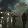 Antivladini protesti u Albaniji: Policija u Tirani ispalila suzavac i upotrebila vodene topove prema demonstrantima