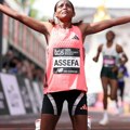 (Foto) Istorijski maraton u Londonu: Oborena dva svetska rekorda