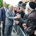Kralj Čarls posetio deo Londona pogođen antisemitskim napadima