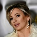 "Komšinica je videla da zagledam njen auto i lupkam po haubi" Ana Kokić usred noći zatekla ovo ispred kuće: "Nisam mogla da…