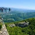Ovo je trenutno najposećenija atrakcija u Srbiji: Preko 3.000 ljudi za vikend pohrlilo na novi vidikovac, evo do kada ne…