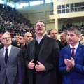 Do pobede, Srbija ne sme da stane: Snažne poruke sa skupa SNS u Smederevu (video)