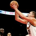 UŽIVO B92.sport u Abu Dabiju: Jokić ubacio 20 - Boston "pregazio" Denver, 26 razlike!