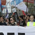 Počela protestna šetnja "krugom dvojke": Zatvoren saobraćaj u Nemanjinoj, okupljanje i kod Pionirskog parka