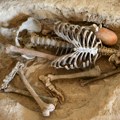 Arheolozi pronašli skriveni grad: Ispod 35 kuća bilo je 130 kostura, otkrivena dobro čuvana tajna