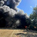 FOTO Požar prvo zahvatio travu i nisko rastinje, pa se proširio na objekat od 200 kvadrata: Oglasio se MUP o vatrenoj stihiji…