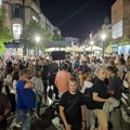 „Ne damo obrazovanje“ – Kragujevčani podržali profesore na Trgu kod Krsta (FOTO)