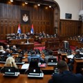 Poslanici nastavljaju sednicu raspravom o amandmanima na osam zakona