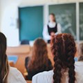 Čemu služi najava skraćenja školskih časova: Ministar protiv dece