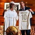 Ronaldinjo se vratio fudbalu - bazilska legenda potpisala za Ravenu! VIDEO