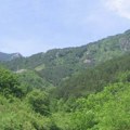 U BiH nastavljena opsežna potraga za nestalom Francuskinjom: Uključeni i helikopteri, psi tragači i dronovi