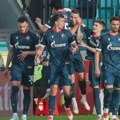Do duple krune kroz maglu i dim, Zvezda ponovo uzela sve!