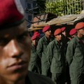 Maduro raspoređuje policiju i vojsku, Venecuela uzela oružje u ruke! Trupe SAD okružile zemlju