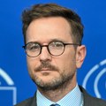 Automobil poljskog političara pogođen u Briselu: "Izrešetan" iz vazduha (foto)