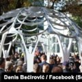 U Beču postavljen spomenik 'Cvijet Srebrenice'